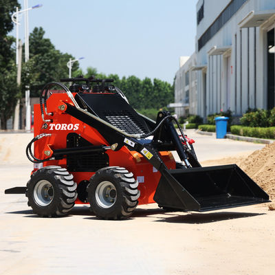 18.2KW Mini Skid Steer Loader Kompakt Front End Loader Çok amaçlı