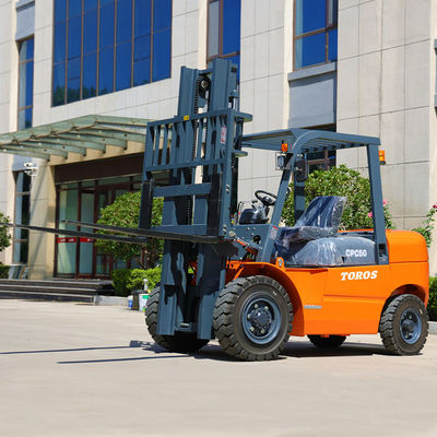 1-2 Metre Uzunluk 3000kg Dizel Çatal Taşıyıcı Depo için Malzeme Taşıma