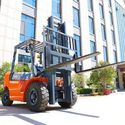 Güçlü direksiyon ağır yükler Dizel motor Forklift 3-6m kaldırma yüksekliği